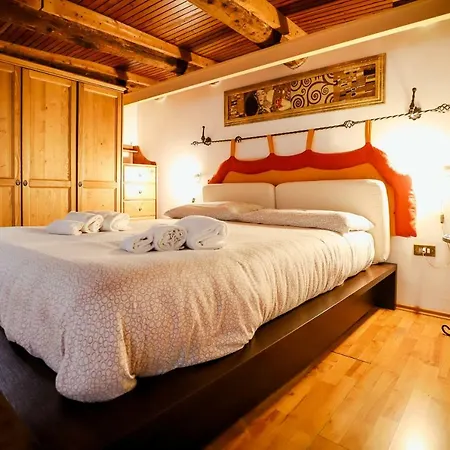 Apartament Dante's House - Historical Center Of *