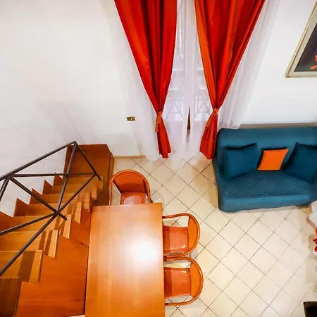 Dante's House - Historical Center Of Naples